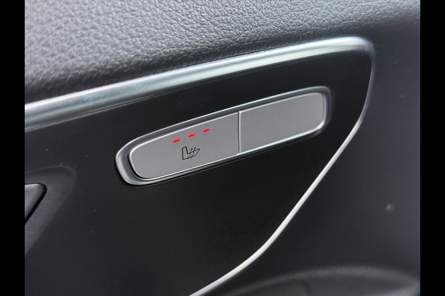 Mercedes-Benz Vito 116CDI Automaat Trekhaak Navi Ecc Cruise Control Euro 6 Camera Bluetooth Sortimo Kasten Stoelverwarming Cruise Control Pdc Lane  Betonplex Vloer Schuifdeur Achterdeuren Licht-/regensensor Zijwind assistent 1e Eigenaar 2.500KG Trekgewicht