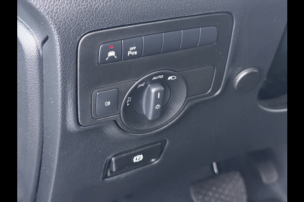 Mercedes-Benz Vito 116CDI Automaat Trekhaak Navi Ecc Cruise Control Euro 6 Camera Bluetooth Sortimo Kasten Stoelverwarming Cruise Control Pdc Lane  Betonplex Vloer Schuifdeur Achterdeuren Licht-/regensensor Zijwind assistent 1e Eigenaar 2.500KG Trekgewicht