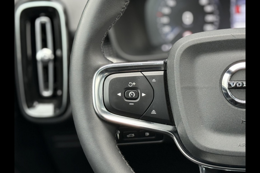 Volvo XC40 1.5 T4 Recharge R-Design |Pano|H/K|Winterpakket|360Cam|Trekhaak