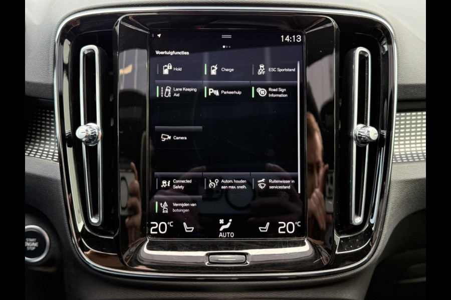 Volvo XC40 1.5 T4 Recharge R-Design |Pano|H/K|Winterpakket|360Cam|Trekhaak
