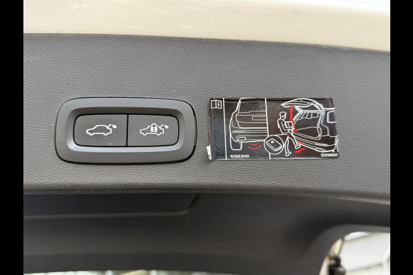 Volvo XC40 1.5 T4 Recharge R-Design |Pano|H/K|Winterpakket|360Cam|Trekhaak