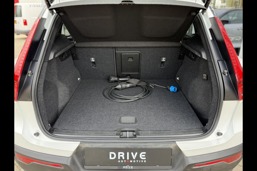 Volvo XC40 1.5 T4 Recharge R-Design |Pano|H/K|Winterpakket|360Cam|Trekhaak