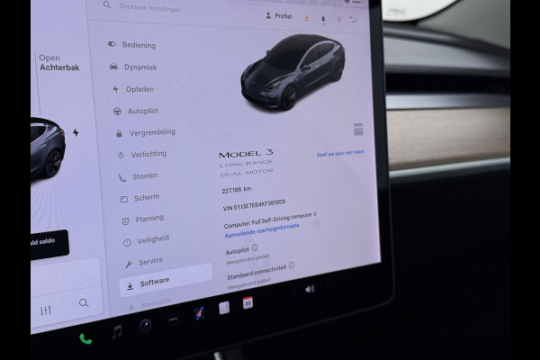 Tesla Model 3 Long Range AWD 75kWh AutoPilot Leder Panoramadak Adaptive-Cruise Camera's Elektr.-Stuur+Stoelen+Spiegels+Geheugen+Easy-Entry+Ver SOH 87% Navi LED DAB Voorverwarmen interieur Keyless One-Pedal-Drive 4WD Origineel Nederlandse Auto