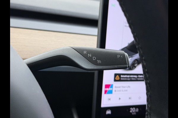 Tesla Model 3 Long Range AWD 75kWh AutoPilot Leder Panoramadak Adaptive-Cruise Camera's Elektr.-Stuur+Stoelen+Spiegels+Geheugen+Easy-Entry+Ver SOH 87% Navi LED DAB Voorverwarmen interieur Keyless One-Pedal-Drive 4WD Origineel Nederlandse Auto