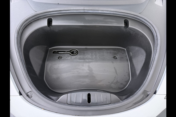 Tesla Model 3 SR+ 325PK LFP-Accu AutoPilot Leer Pano-Dak Adaptive Cruise Lmv 18" Camera's Elektr.-Stuur+Stoelen+Spiegels+Geheugen+Easy-Entry+V SOH 88% Ecc Navi Led DAB Voorverwarmen interieur via App Keyless One-Pedal-Drive Origineel Nederlandse Auto Fabrieksgarantie op Accu en Motor tot 11-12-2028/160.000km LFP accu dus 100% opladen!