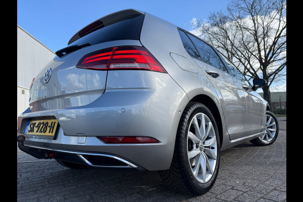 Volkswagen Golf 1.0 TSI 2018 DSG HIGH-LINE LED ACC KEYLESS NAP LUXE ALCANTARA