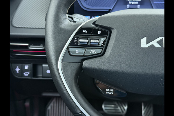 Kia Ev6 GT-Line 77.4kWh SOH 100% Warmtepomp V2L Panorama-schuifdak Meridian-Audio Head-Up Stoel-Massage+Ventilatie Elek.Stoelen+Memory 3 DAB Elek.Achterklep Lmv Lane Assist Privacy Glas Laden tot 240kW 1e Eigenaar Origineel Nederlandse Auto