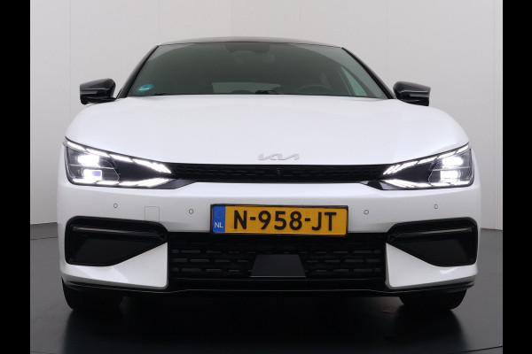 Kia Ev6 GT-Line 77.4kWh SOH 100% Warmtepomp V2L Panorama-schuifdak Meridian-Audio Head-Up Stoel-Massage+Ventilatie Elek.Stoelen+Memory 3 DAB Elek.Achterklep Lmv Lane Assist Privacy Glas Laden tot 240kW 1e Eigenaar Origineel Nederlandse Auto