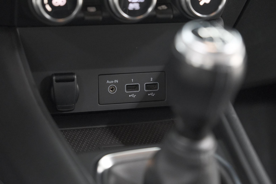 Renault Captur TCe 100 Intens | Camera | Stoelverwarming | Navigatie | Apple Carplay