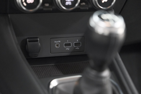 Renault Captur TCe 100 Intens | Camera | Stoelverwarming | Navigatie | Apple Carplay