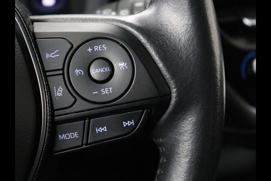 Toyota Corolla 1.8 Hybrid Active | Carplay | Navigatie | Adaptive cruise | Camera | Full LED | DAB | Climate control | Bluetooth