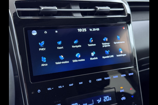 Hyundai Tucson 1.6T-GDI 265PK PHEV Hybrid Autom. 4WD Navi Ecc Camera Adap.Cruise Apple Carplay Android Auto Pdc Comfort Smart Isofix DAB Elek.Achterklep Stoel+Stuurverwarming Led Lmv Keyless Regensensor AWD Origineel Nederlandse Auto Plug In Hybride