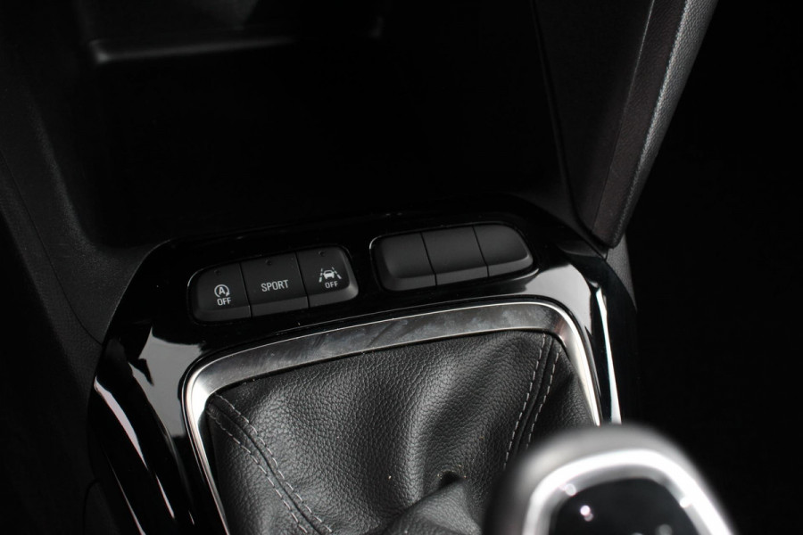 Opel Corsa 1.2 Turbo 100pk GS Line Opel Corsa 1.2 GS Line | Navigatie | Apple Carplay/Android Auto | Climate Control | Cruise Control | Lichtmetalen velgen | Sportstoelen