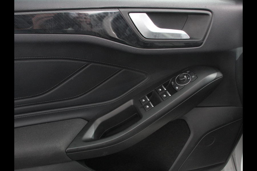 Ford FOCUS Wagon 1.0 125pk Hybrid Automaat ST | Navigatie | Climate control | Cruise control | Apple Carplay/Android Auto | Lichtmetalen velgen | Parkeersensoren | Led Matrix koplampen