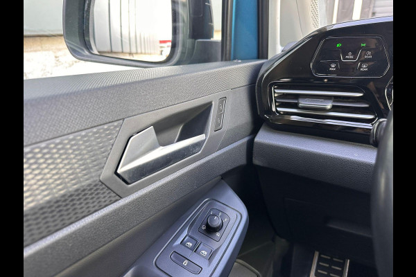 Volkswagen Caddy 1.5 TSI DSG Style 5p | LED | Leder Alcantara | Trekhaak 1500kg | Adaptive CC | Parking Pack |