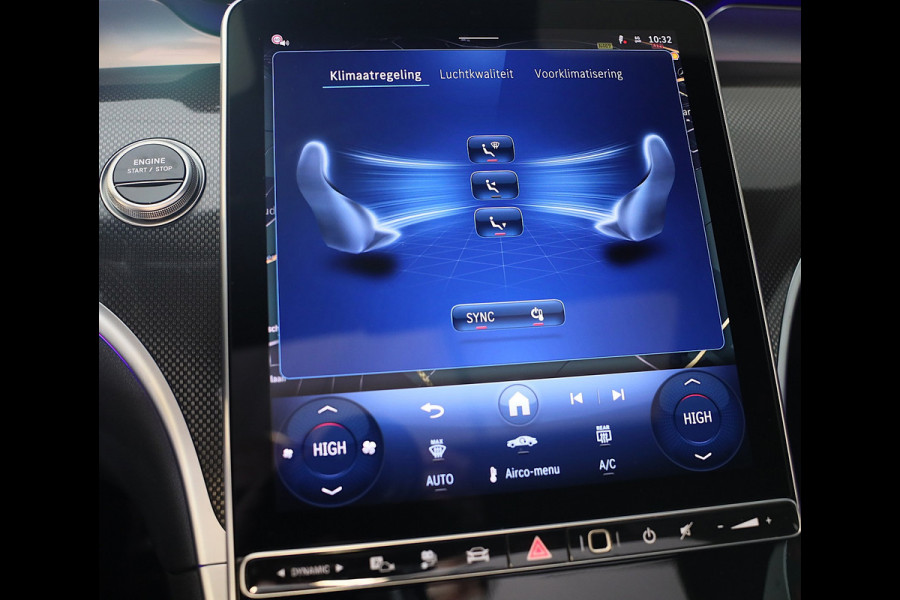 Mercedes-Benz CLE Coupé 300 e AMG 53 Look / Burmester / Head Up / 360 Camera / Memory / Elek Stoelen / Acc / Open Pano / 19 Inch