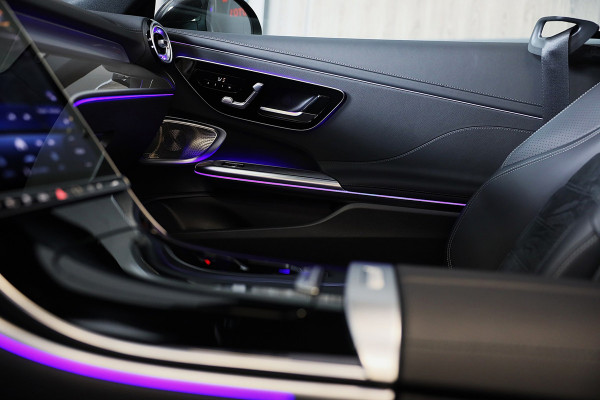 Mercedes-Benz CLE Coupé 300 e AMG 53 Look / Burmester / Head Up / 360 Camera / Memory / Elek Stoelen / Acc / Open Pano / 19 Inch