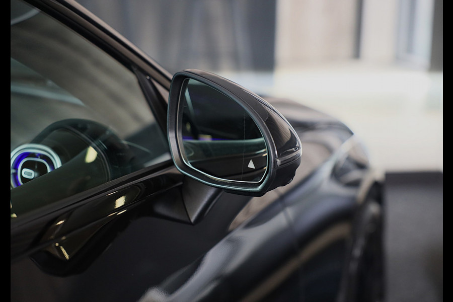 Mercedes-Benz CLE Coupé 300 e AMG 53 Look / Burmester / Head Up / 360 Camera / Memory / Elek Stoelen / Acc / Open Pano / 19 Inch