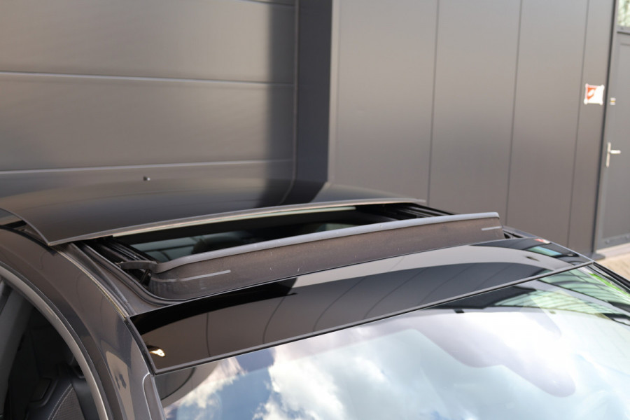 Audi A5 Coupé 2.0 TFSI ultra Launch Edition | NAP! | PANO | S-LINE | STOELVERWARMING | DIGITAL | SFEER | CAMERA |