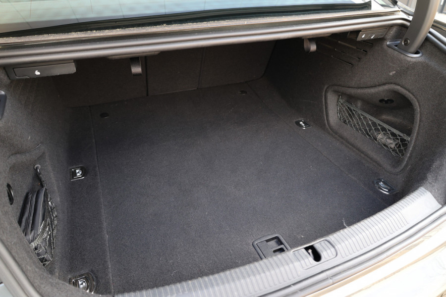 Audi A5 Coupé 2.0 TFSI ultra Launch Edition | NAP! | PANO | S-LINE | STOELVERWARMING | DIGITAL | SFEER | CAMERA |