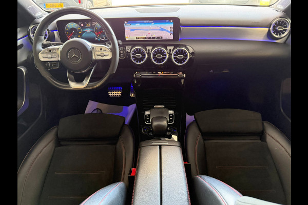 Mercedes-Benz A-Klasse 250 Premium Plus AMG-Pakket l Sfeerverlichting l Widescreen