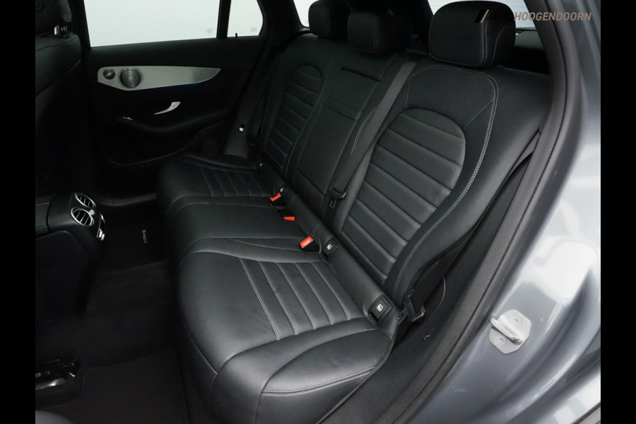 Mercedes-Benz GLC 250 4MATIC Premium Plus AMG (BURMESTER,PANORAMADAK,STOELVERWARMING,TREKHAAK,SFEERVERLICHTING,TOPCONDITIE)