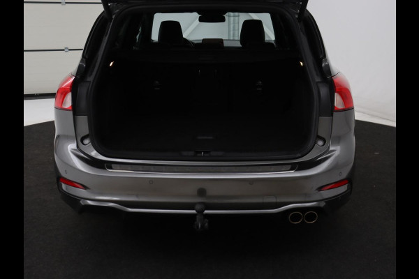 Ford Focus 1.5 EcoBoost ST Line X | Panoramadak | Trekhaak | Adaptive cruise | Stoelverwarming | Half leder | Camera | Carplay | Elektrische stoel | Stuurverwarming | Full LED | Navigatie | Climate control