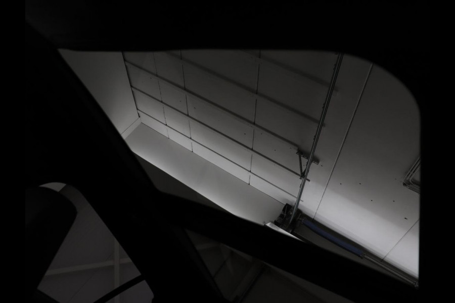 Ford Focus 1.5 EcoBoost ST Line X | Panoramadak | Trekhaak | Adaptive cruise | Stoelverwarming | Half leder | Camera | Carplay | Elektrische stoel | Stuurverwarming | Full LED | Navigatie | Climate control