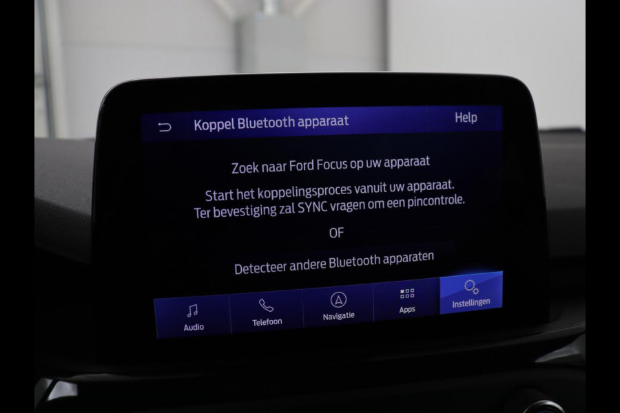 Ford Focus 1.5 EcoBoost ST Line X | Panoramadak | Trekhaak | Adaptive cruise | Stoelverwarming | Half leder | Camera | Carplay | Elektrische stoel | Stuurverwarming | Full LED | Navigatie | Climate control