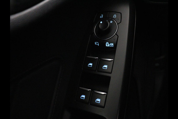 Ford Focus 1.5 EcoBoost ST Line X | Panoramadak | Trekhaak | Adaptive cruise | Stoelverwarming | Half leder | Camera | Carplay | Elektrische stoel | Stuurverwarming | Full LED | Navigatie | Climate control