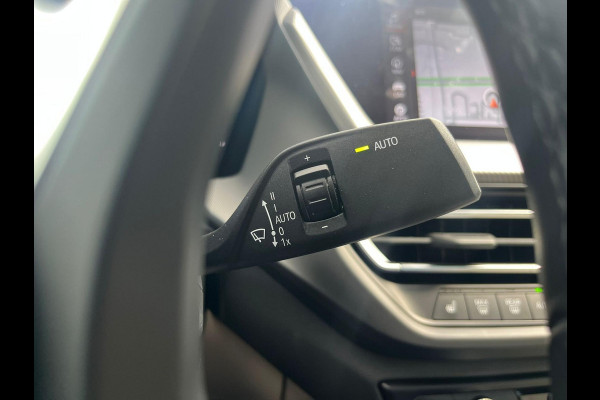 BMW 2 Serie Gran Coupé 218i Introduction Edition | M-pakket | Schuif/kanteldak | Leder | Shadow pack |