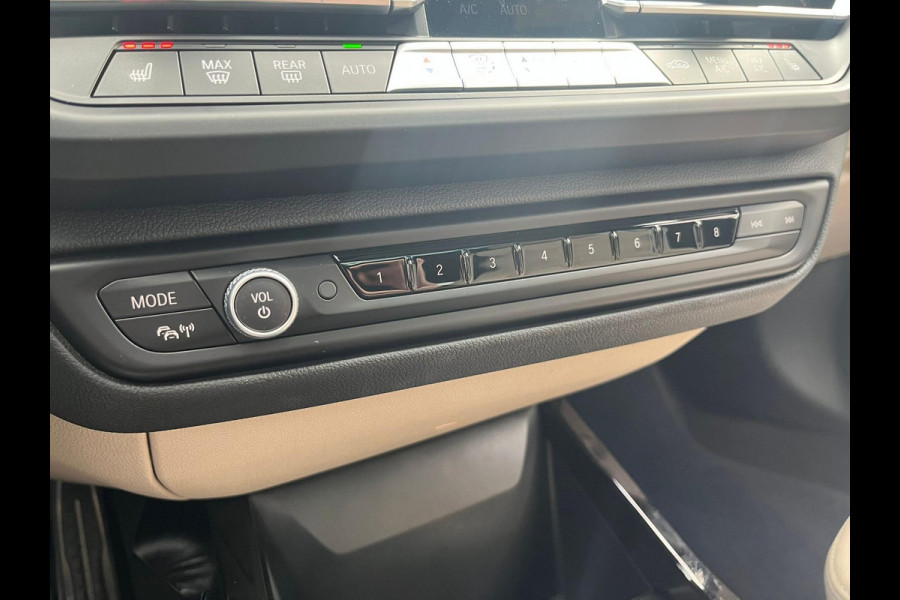 BMW 2 Serie Gran Coupé 218i Introduction Edition | M-pakket | Schuif/kanteldak | Leder | Shadow pack |