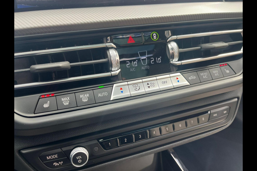 BMW 2 Serie Gran Coupé 218i Introduction Edition | M-pakket | Schuif/kanteldak | Leder | Shadow pack |