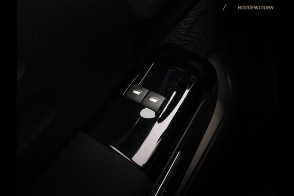 Citroën C3 1.2 PureTech Business Luxe (APPLE CARPLAY,PARKEERSENSOREN,CRUISE CONTROL,NAVIGATIE,CLIMATE CONTROL,TOPCONDITIE)