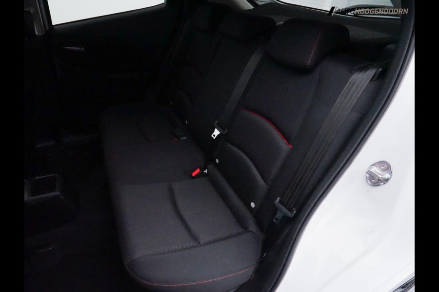 Mazda 2 1.5 Skyactiv-G Sportive (APPLE CARPLAY,LANE ASSIST,ACHTERUITRIJCAMERA,LM-VELGEN,AIRCO,CRUISE,SPORTSTOELEN,LED,TOPCONDITIE)