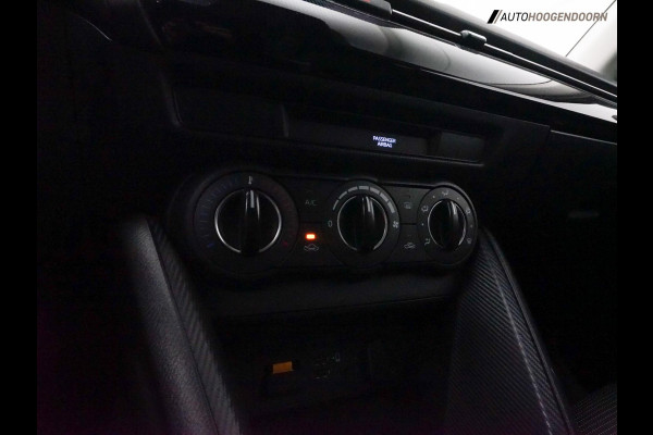 Mazda 2 1.5 Skyactiv-G Sportive (APPLE CARPLAY,LANE ASSIST,ACHTERUITRIJCAMERA,LM-VELGEN,AIRCO,CRUISE,SPORTSTOELEN,LED,TOPCONDITIE)