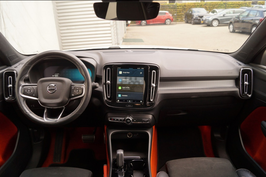 Volvo XC40 Recharge P8 AWD R-Design -SOH92%-PANO-NAVI-ECC-