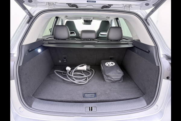 MG EHS 1.5 TGDI Luxury VAN € 26.900,- VOOR € 23.440,- UW LENTEVOORDEEL €3.460,-! | PHEV | MEGA COMPLEET!  | COMPLETE HISTORIE AANWEZIG | FABRIEKSGARANTIE T/M 11-2030 | 52km WLTP ELECTR RIJBEREIK, TOTAAL RIJBEREIK TOT 1.000km!