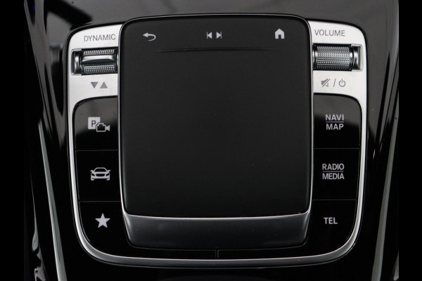 Mercedes-Benz A-Klasse AMG 35 4Matic Night | Panoramadak | Carplay | Widescreen | Stoelverwarming | Burmester | 360 camera | Sfeerverlichting | Leder/Alcantara | Navigatie