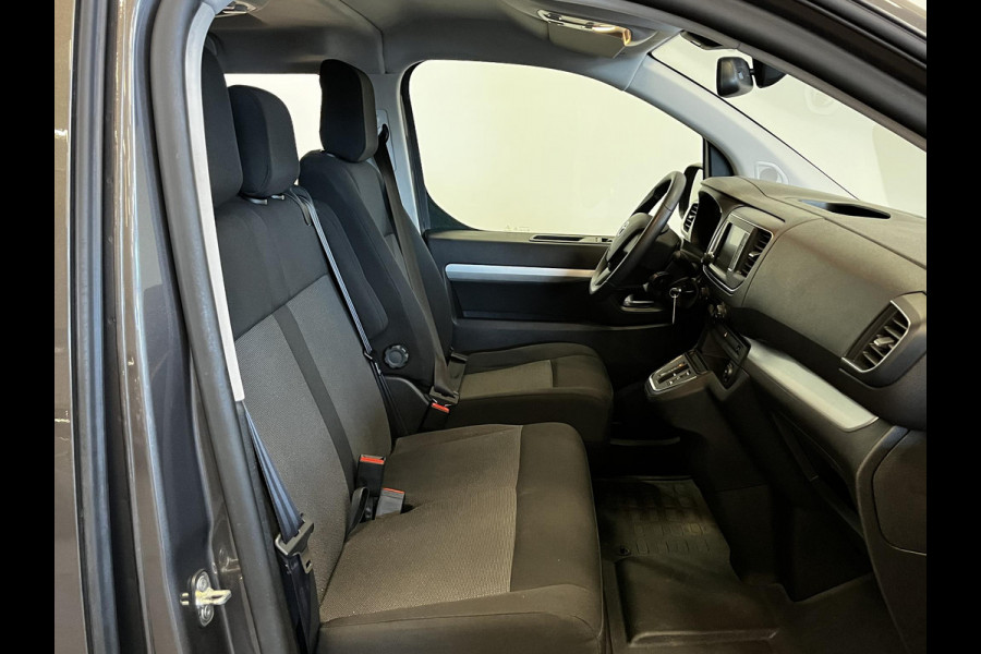 Toyota PROACE Electric Shuttle Long Extra Range Cool 75 kWh 9PERSOONS Personenbus Navigatie | Apple Carplay/Android Auto | Parkeersensoren | Cruise Control | Lichtmetalen velgen | Getinte ramen | Airco
