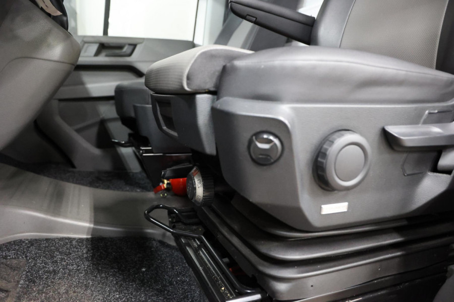 Volkswagen Crafter 2.0 TDI DSG AUTOMAAT BAKWAGEN BE CLIXTAR