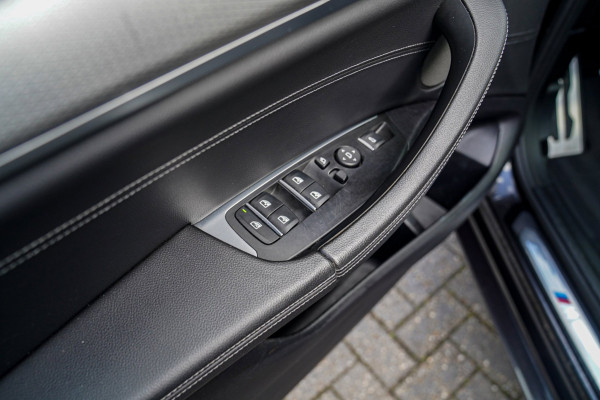 BMW X3 XDrive20i High Executive | M-pakket | BTW incl. | Panorama | Trekhaak | Harman Kardon | Facelift | 360cam | Stoelverwarming