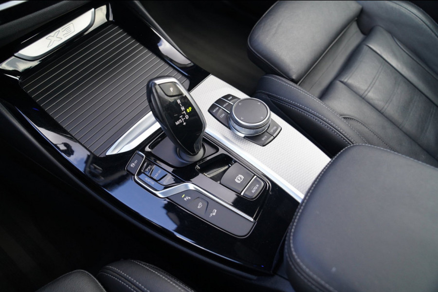 BMW X3 XDrive20i High Executive | M-pakket | BTW incl. | Panorama | Trekhaak | Harman Kardon | Facelift | 360cam | Stoelverwarming
