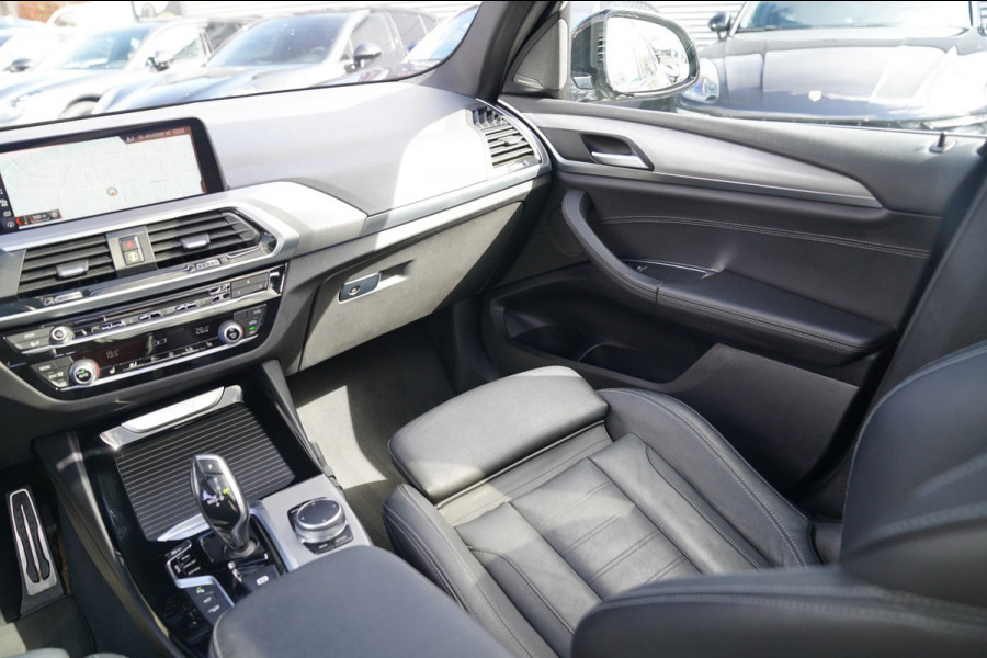 BMW X3 XDrive20i High Executive | M-pakket | BTW incl. | Panorama | Trekhaak | Harman Kardon | Facelift | 360cam | Stoelverwarming
