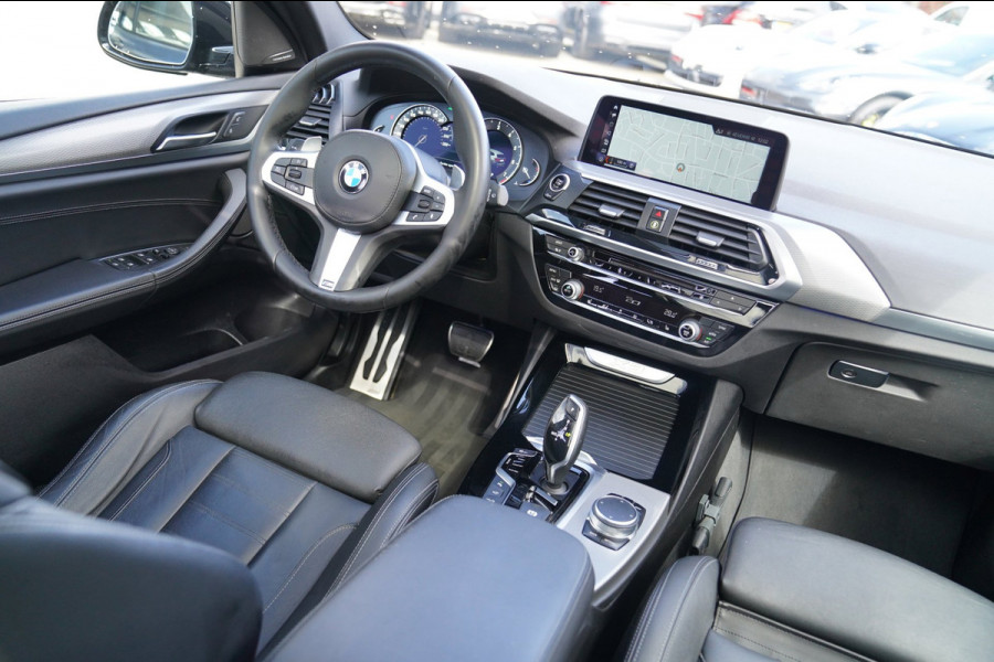 BMW X3 XDrive20i High Executive | M-pakket | BTW incl. | Panorama | Trekhaak | Harman Kardon | Facelift | 360cam | Stoelverwarming