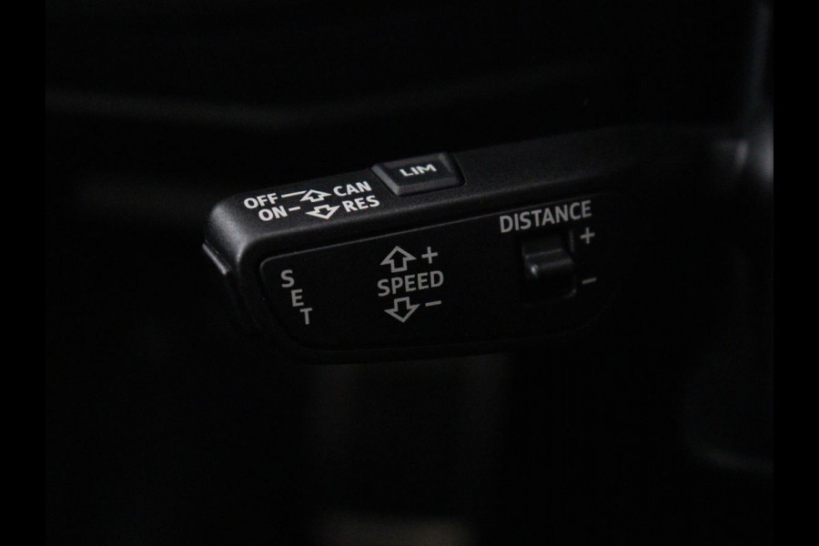 Audi A3 2.0 TFSI S3 quattro | Adaptive cruise | Bang & Olufsen | Matrix LED | Leder/Alcantara | Park Assist | Stoelverwarming | Virtual Cockpit | Carplay | Navigatie | Sportstoelen | Climate control