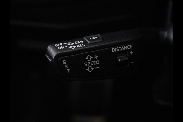 Audi A3 2.0 TFSI S3 quattro | Adaptive cruise | Bang & Olufsen | Matrix LED | Leder/Alcantara | Park Assist | Stoelverwarming | Virtual Cockpit | Carplay | Navigatie | Sportstoelen | Climate control