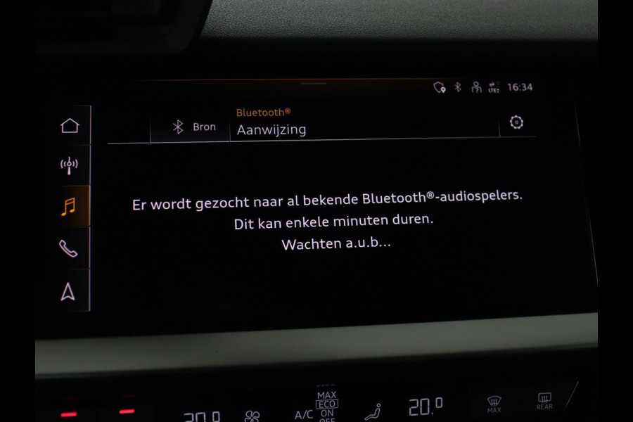 Audi A3 2.0 TFSI S3 quattro | Adaptive cruise | Bang & Olufsen | Matrix LED | Leder/Alcantara | Park Assist | Stoelverwarming | Virtual Cockpit | Carplay | Navigatie | Sportstoelen | Climate control