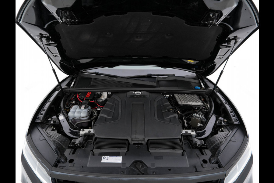 Volkswagen Touareg 3.0 TDI R-Line (INCL-BTW) Aut. *LEATHER | FULL-LED | BLIND-SPOT | HEATED-COMFORTSEATS | AIR-SUSPENSION | KEYLESS | CAMERA | NAVI-FULLMAP | PRIVACY-GLASS | ADAPTIVE-CRUISE |  SHIFT-PADDLES | TOWBAR*