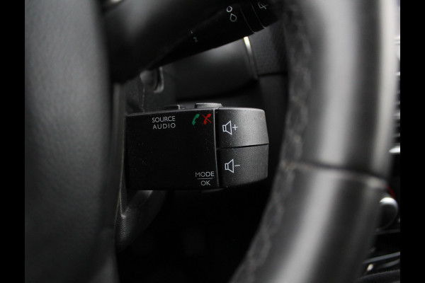 Renault Clio 0.9 TCe Limited AIRCO | NAVI | CRUISE | DAB | LED | LMV16 | PDCA